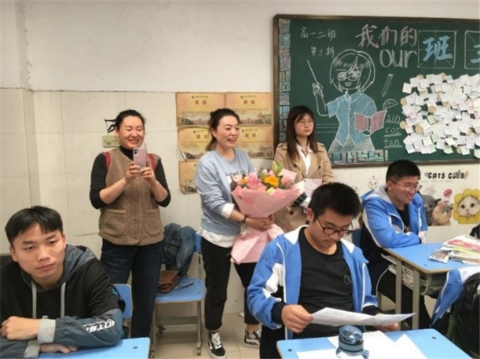 致敬夢想引路人，高一年級在行動(dòng)(圖3)