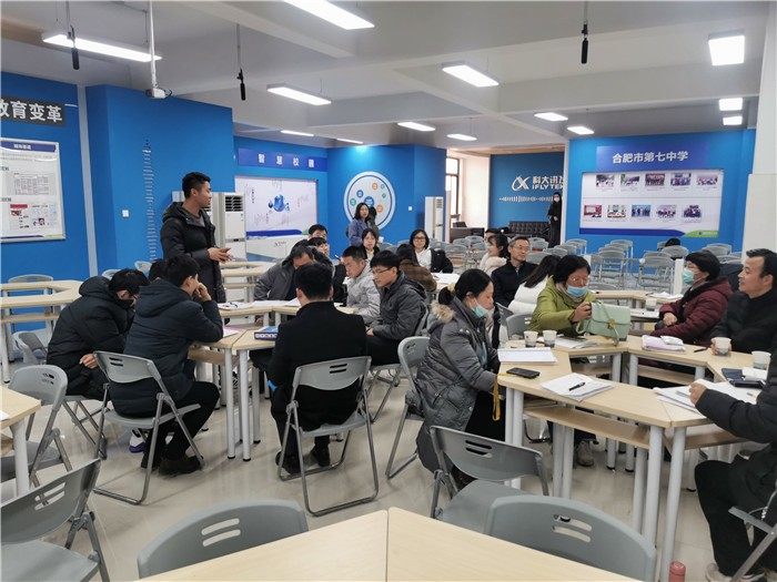 高二級部：同課異構(gòu)締結(jié)友誼、教研興校開拓天地(圖4)