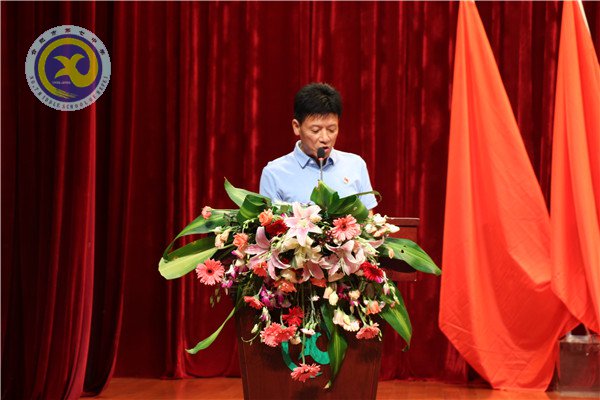 黨旗飄揚(yáng)風(fēng)帆勁  創(chuàng)先爭(zhēng)優(yōu)譜華章(圖8)