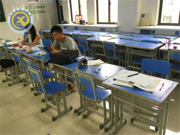 紫薇花開又一季，備課綢繆新學(xué)期(圖1)