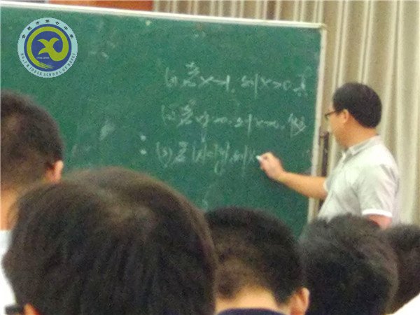 品賞名師風(fēng)采，聆聽(tīng)專(zhuān)家指導(dǎo)(圖2)