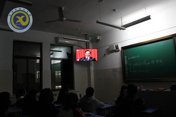高度關(guān)注“兩會”，干部師生熱議(圖3)