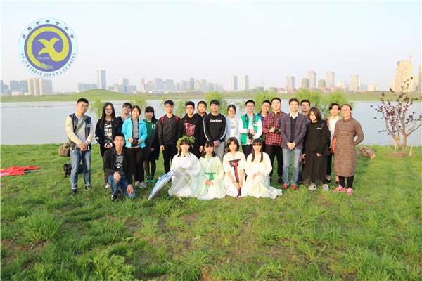 踏春風(fēng)，揚(yáng)漢服之美 ； 齊合作，傳志愿精神(圖3)