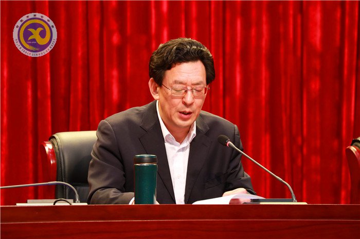 手執(zhí)奮進(jìn)之筆，譜寫(xiě)師德風(fēng)采(圖2)