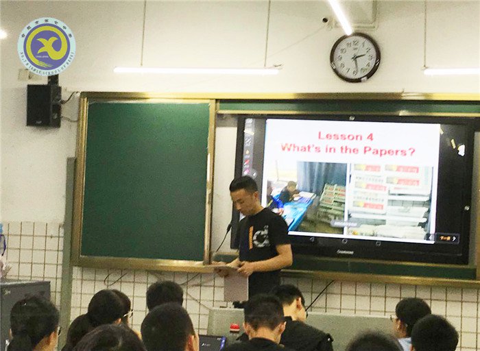 同課異構(gòu)呈現(xiàn)精彩課堂，教研教評(píng)促進(jìn)專業(yè)成長(zhǎng)(圖1)
