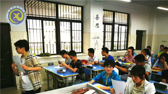 合肥七中2018年校本課程巡展——陳雨婷老師的《經(jīng)典英語(yǔ)影視欣賞》(圖1)