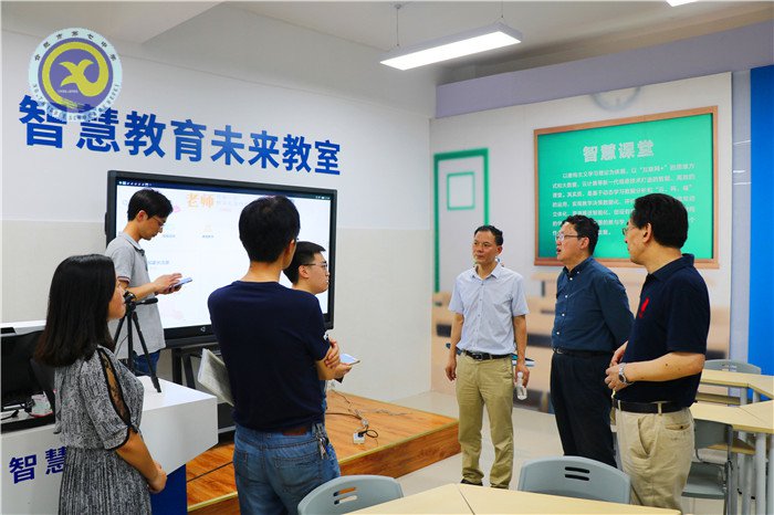 國務(wù)院教育督導(dǎo)委員會(huì)核查組蒞臨合肥七中檢查指導(dǎo)工作(圖4)