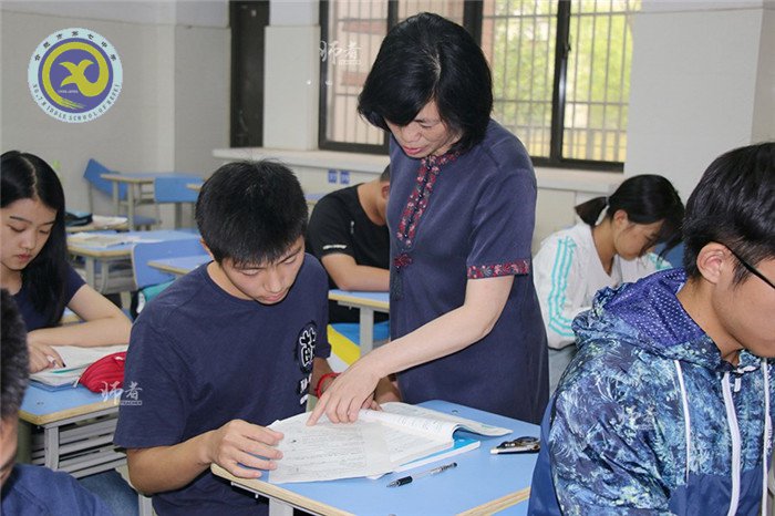 萬家教育:2018年這些老師一不小心成了“網(wǎng)紅” 刷爆合肥人的朋友圈(圖5)