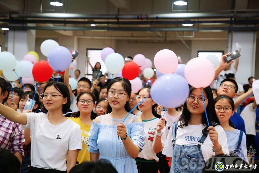 萬家熱線:美麗青春不散場 人生夢想正起航” 直擊合肥七中2019屆高三畢業(yè)典禮現(xiàn)場(圖13)