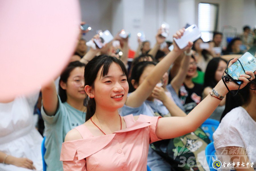 萬家熱線:美麗青春不散場 人生夢想正起航” 直擊合肥七中2019屆高三畢業(yè)典禮現(xiàn)場(圖12)