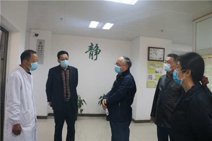 市教育局檢查驗收開學復(fù)課準備工作(圖4)