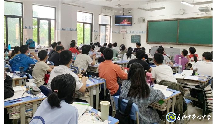 珍愛生命、陽光成長——記合肥七中“525”心理健康節(jié)(圖4)