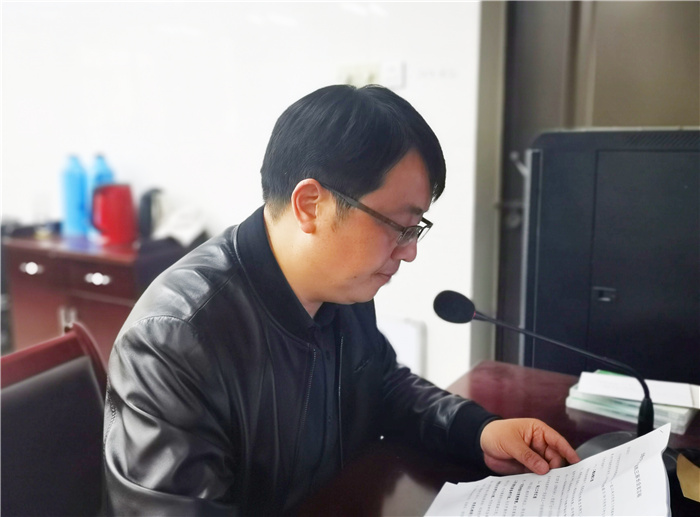 劉先群校長(zhǎng)講話(huà)、.jpg