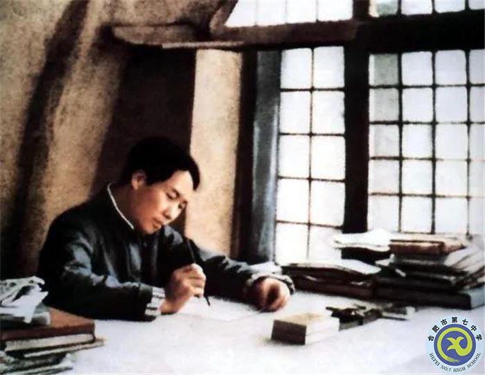△1938年春，毛澤東在延安窯洞撰寫《論持久戰(zhàn)》.jpg