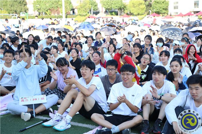 學生們2.jpg