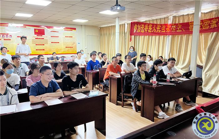 六班學(xué)子志愿忙，爭為社區(qū)添風(fēng)采(圖5)