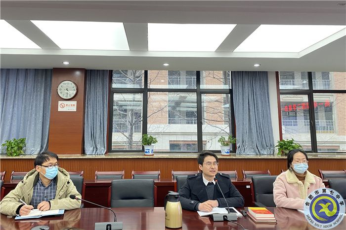 此次會(huì)議有張啟發(fā)主任（左）、朱奇主任（中）、吳國(guó)慶主任（右）參加.jpg