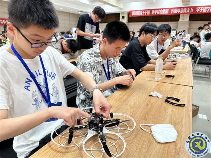 合肥七中無人機(jī)代表隊斬獲佳績(圖3)