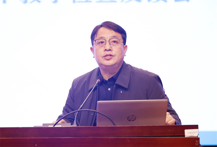 合肥七中召開2024-2025學年第一學期第二次全體教職工大會(圖4)
