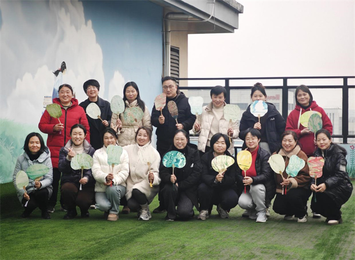 合肥七中舉行第54期家長讀書會(huì)暨學(xué)期總結(jié)表彰會(huì)3.jpg