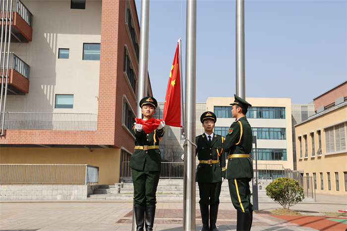 合肥在線：“大手拉小手 同升一面旗”——合肥市第七中學深入推進大中小學思政課一體化建設(shè)(圖2)