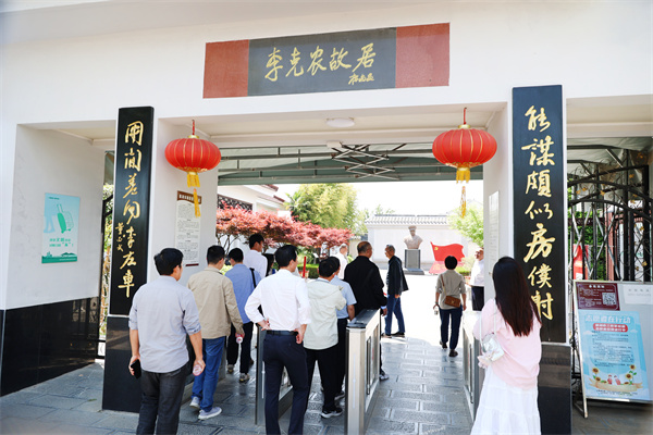合肥七中行政黨支部開展主題黨日活動(圖2)