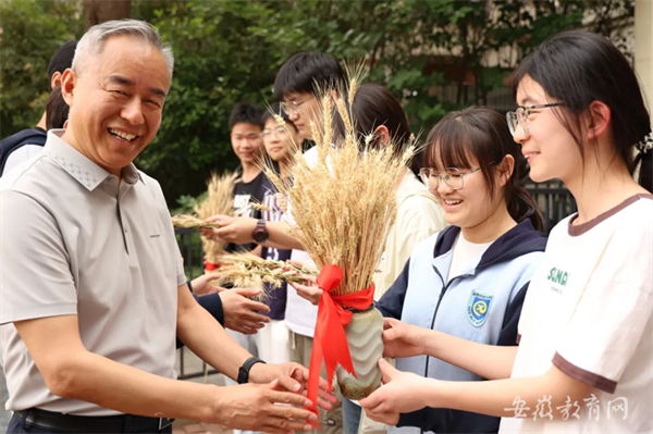 安徽省教育廳：美好生活 勞動創(chuàng)造 合肥七中開展系列勞動實踐教育活動(圖4)